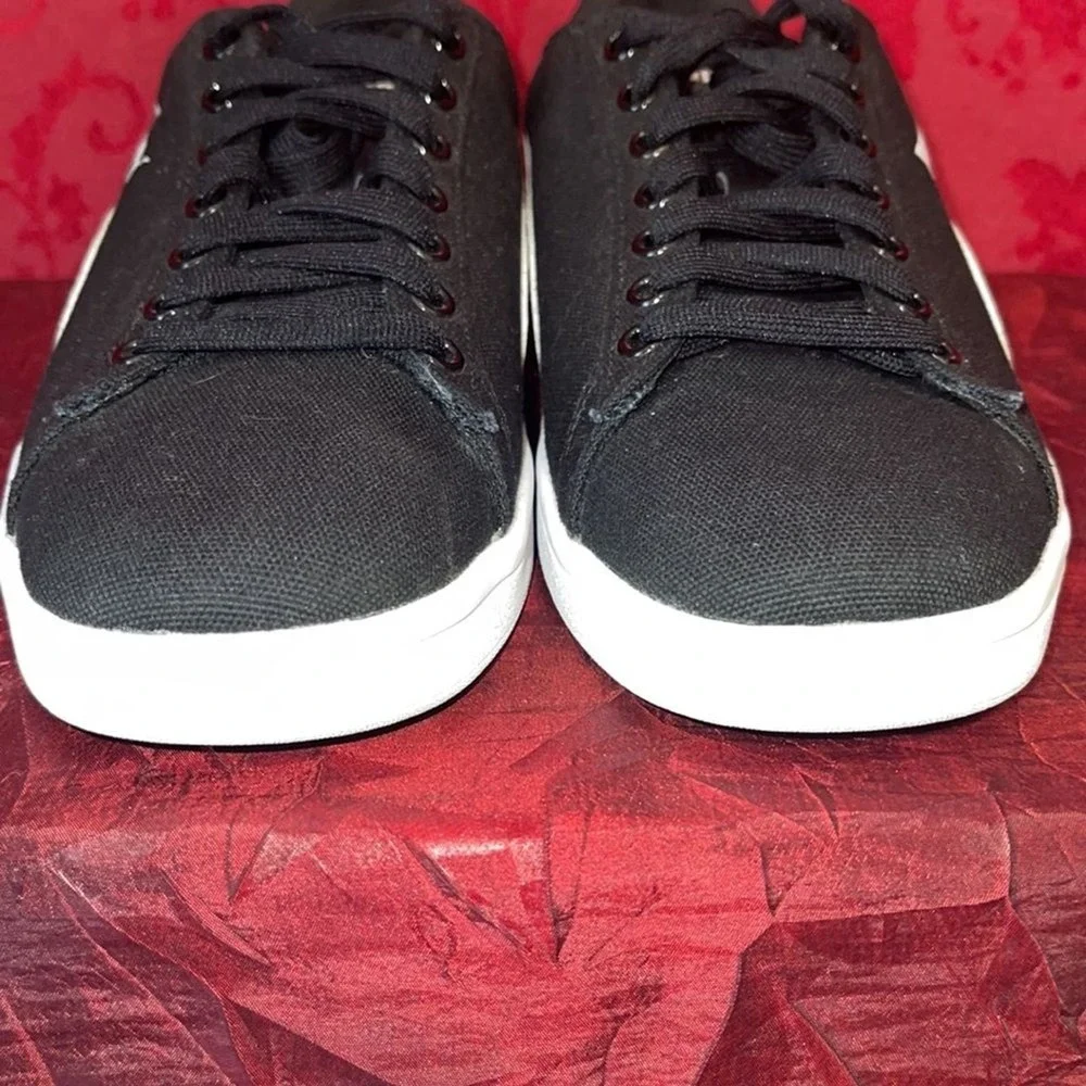 Puma Soft Foam Optimal Comfort Men's Sneakers Black White Canvas‎  7 1/2 NWOT